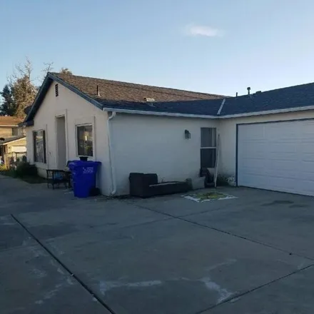 Rent this 3 bed house on 1461 Realty Road in Ramona, CA 92065