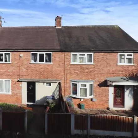 Buy this 3 bed townhouse on Leaswood Place in Newcastle-under-Lyme, ST5 4BU