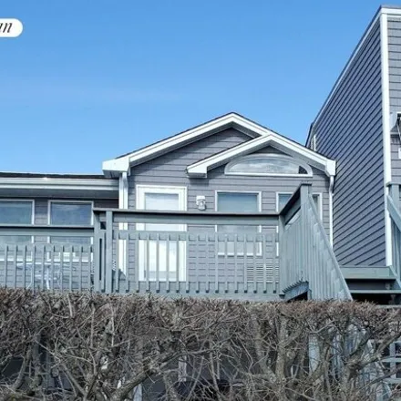 Rent this 1 bed house on 402 West Lake Drive in Montauk, East Hampton
