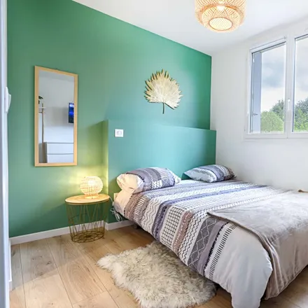 Rent this 1 bed room on 6 Rue de l'Hippodrome in 44300 Nantes, France