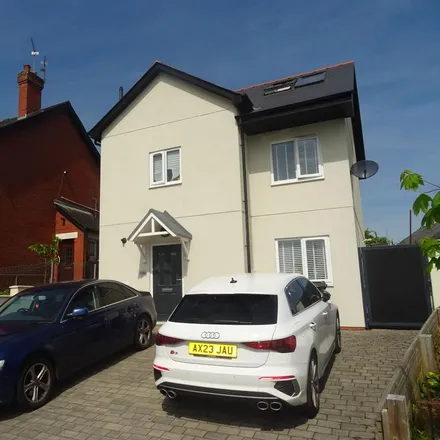 Rent this 4 bed house on Grand Avenue in Cardiff, CF5 4HX