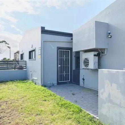 Image 2 - Nelson Mandela Bay Ward 12, Nelson Mandela Bay Metropolitan Municipality, South Africa - Apartment for rent