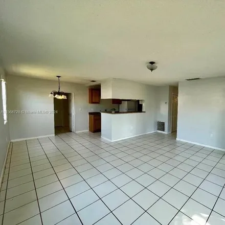 Image 3 - 811 N 64th Ter, Hollywood, Florida, 33024 - House for rent