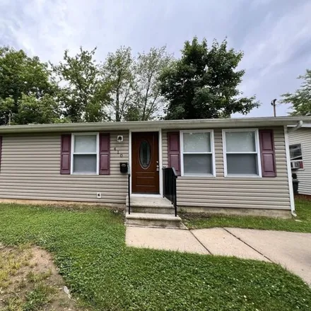 Rent this 3 bed house on 466 Earl Street in Burlington, NJ 08016