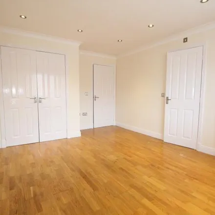 Image 3 - 10 Green Approach, Carlton, NG4 1SN, United Kingdom - House for rent