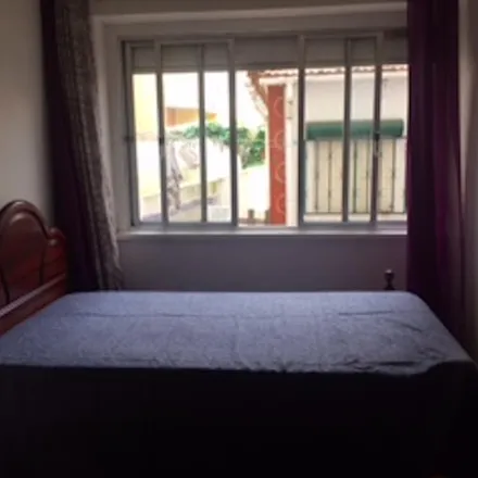 Rent this 2 bed room on Rua Aniceto do Rosário 8 in 2700-059 Falagueira-Venda Nova, Portugal