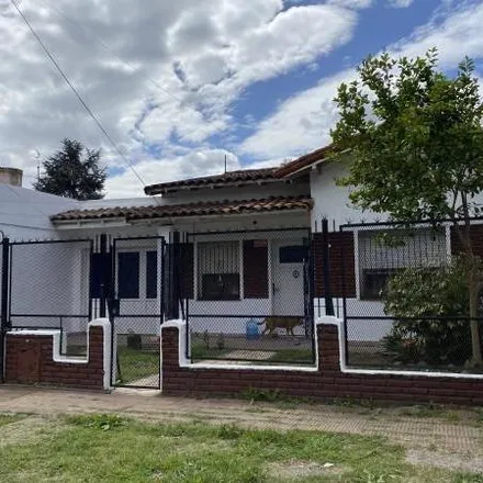 Image 2 - Nicaragua 474, Partido de La Matanza, Ramos Mejía, Argentina - House for sale
