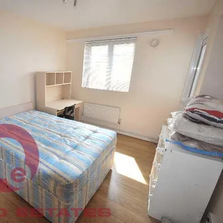 Rent this 4 bed apartment on Stanhope Street in London, NW1 3QB