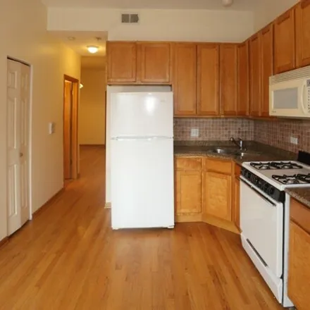Image 3 - 2138 West Chicago Avenue, Chicago, IL 60622, USA - House for rent