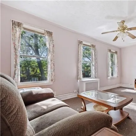 Image 9 - 1965 East 28th Street, New York, NY 11229, USA - House for sale