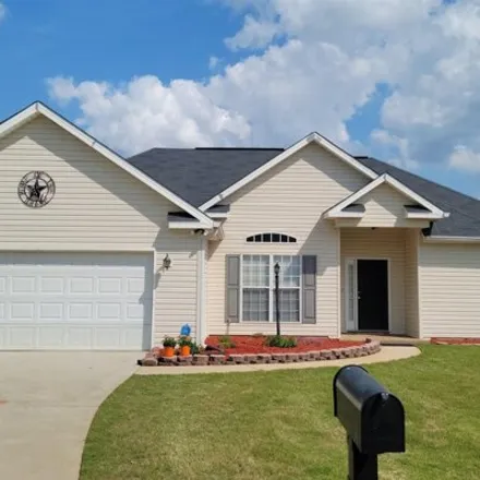 Rent this 3 bed house on Holly Pointe in Houston County, GA 31099