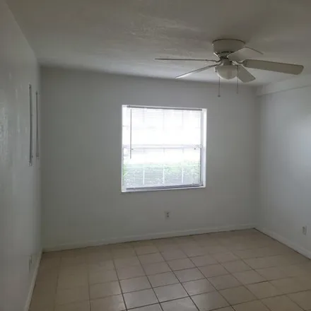 Image 4 - 2051 Wuesthoff Street, Titusville, FL 32780, USA - Apartment for rent