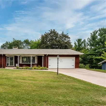 Buy this 3 bed house on 1128 City View Drive in Eau Claire, WI 54701
