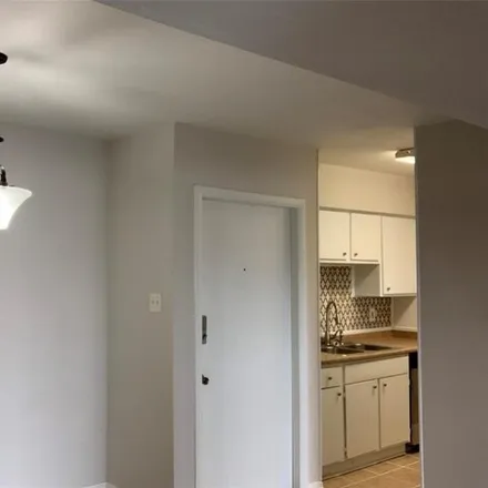Rent this 3 bed condo on 8501 Hearth Drive in Houston, TX 77054