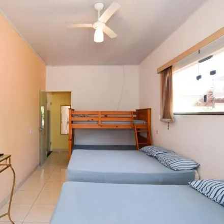 Buy this 6 bed house on Rua Peixe Galo in Jardim Carolina, Ubatuba - SP