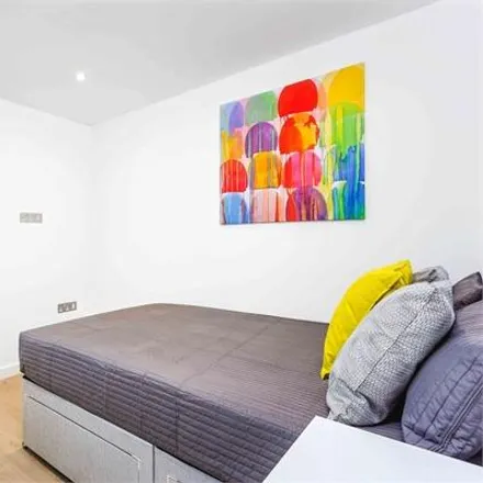 Image 7 - 239 Walworth Road, London, SE17 1RL, United Kingdom - Apartment for rent