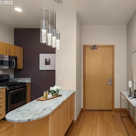 Image 6 - The Pinnacle Condominiums, 1255 Northwest 12th Avenue, Portland, OR 97209, USA - Condo for sale