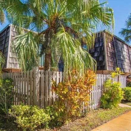 Buy this 2 bed house on 465 E Waverly Pl Apt 8d in Vero Beach, Florida