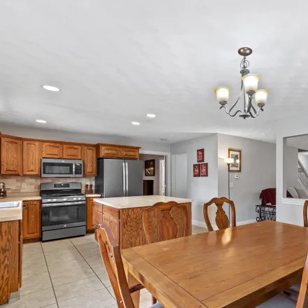 Image 4 - South Johansen Road, Bellevue, Peoria County, IL 61607, USA - House for sale