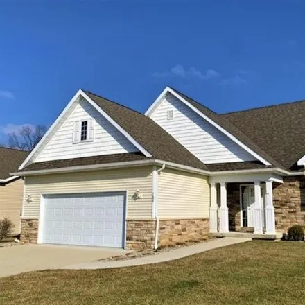 Buy this 3 bed condo on 498 Anchors Way in Culver, Marshall County