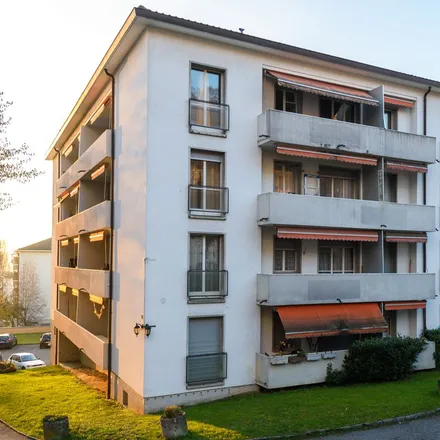 Rent this 4 bed apartment on Chemin d'Ombreval 3 in 1008 Prilly, Switzerland