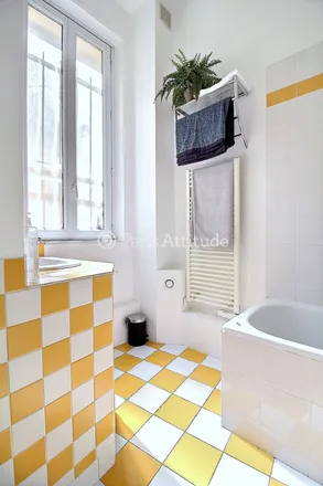 Image 8 - 42 Rue du Mont Cenis, 75018 Paris, France - Apartment for rent