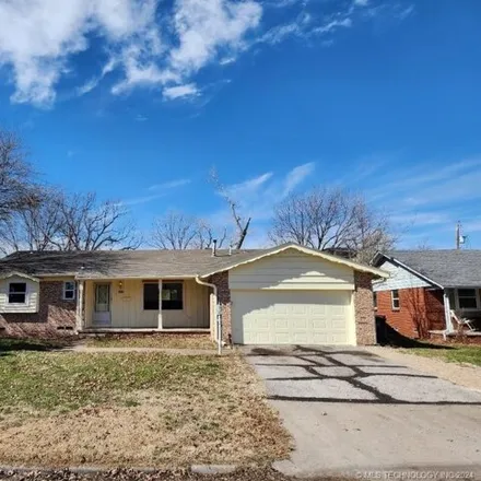 Buy this 3 bed house on 3452 South 82nd East Avenue in Tulsa, OK 74145