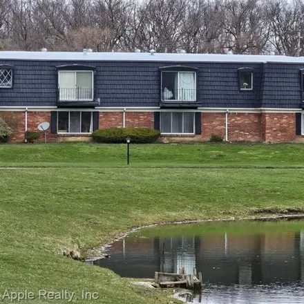 Image 8 - 1866 Colonial Village Way, Waterford Charter Township, MI 48328, USA - Condo for sale