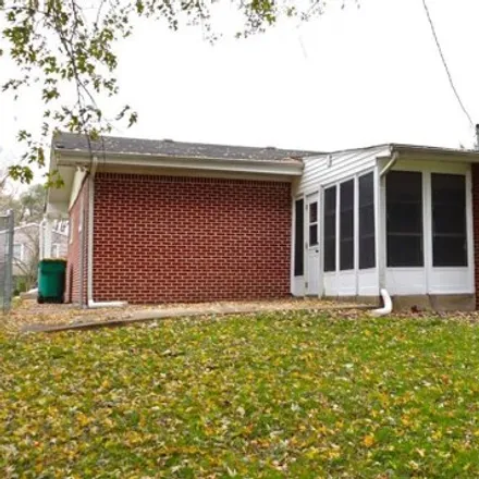 Image 3 - 1096 West 54th Avenue, Merrillville, IN 46410, USA - House for sale