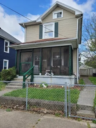 Buy this 2 bed house on 1222 Young Street in Oakland, Middletown
