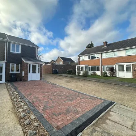 Rent this 2 bed house on 9 Verwood Close in Harbledown, CT2 7HS