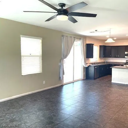Image 6 - West Tropical Parkway, North Las Vegas, NV 89031, USA - House for sale