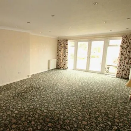 Image 2 - Greenfield Avenue, The Rookery, WD19 5DL, United Kingdom - Duplex for sale