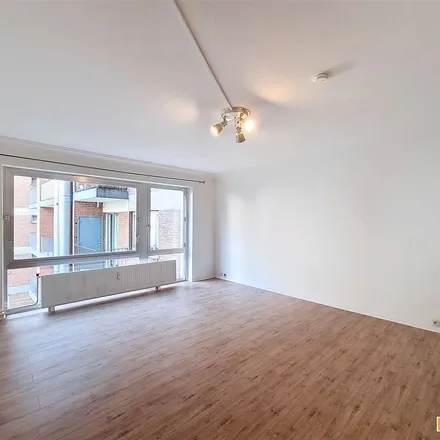 Rent this 1 bed apartment on Rue des Carmes 17 in 4000 Grivegnée, Belgium