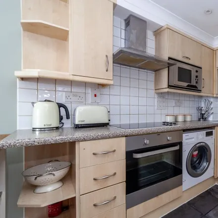 Image 3 - 90 De Beauvoir Road, De Beauvoir Town, London, N1 4JX, United Kingdom - Apartment for rent