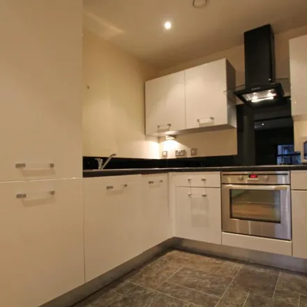 Rent this 2 bed apartment on Masons Mill in Salts Mill Road, Baildon