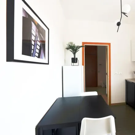 Image 5 - Veneta Cucine, Viale Tibaldi, 20136 Milan MI, Italy - Room for rent