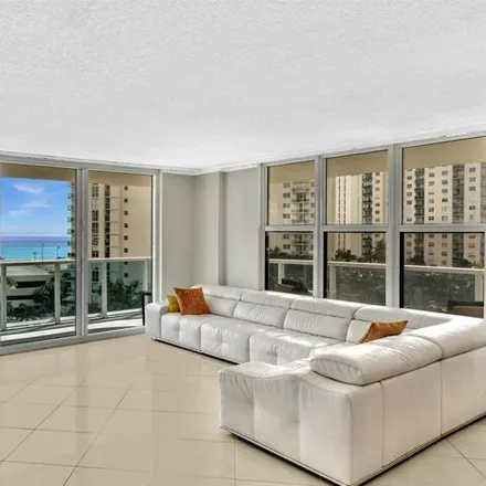 Image 2 - Citibank, 3800 South Ocean Drive, Beverly Beach, Hollywood, FL 33019, USA - Condo for sale