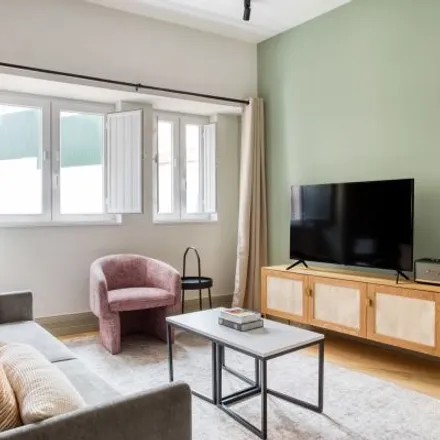 Rent this 2 bed apartment on Avenida Pedro Álvares Cabral 25 in 1250-015 Lisbon, Portugal