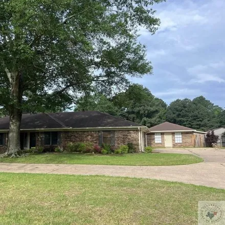 Buy this 3 bed house on 3649 Evergreen Drive in Texarkana, AR 71854