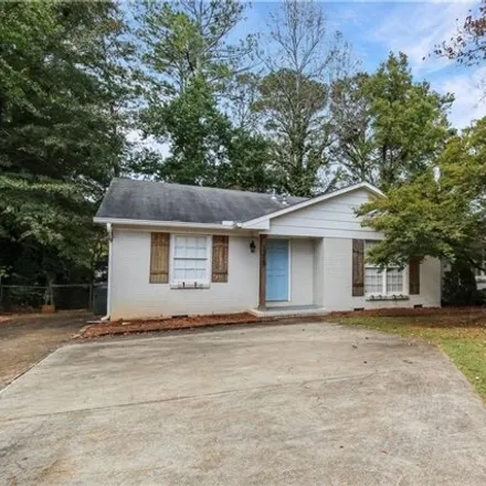 Buy this 3 bed house on 1313 North College Street in Cary Woods, Auburn