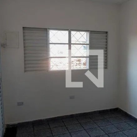 Rent this 3 bed house on Avenida Olavo Bilac in Vila Quitauna, Osasco - SP