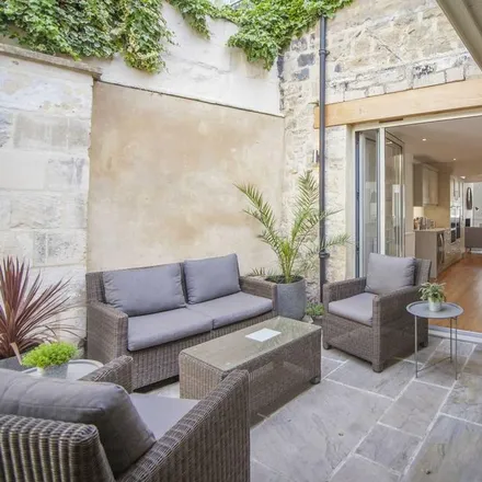 Rent this 6 bed townhouse on Tina engell in Lansdown Road, Bath