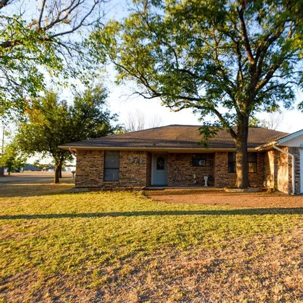 Buy this 3 bed house on 522 Moonlight Trail in Stephenville, TX 76401