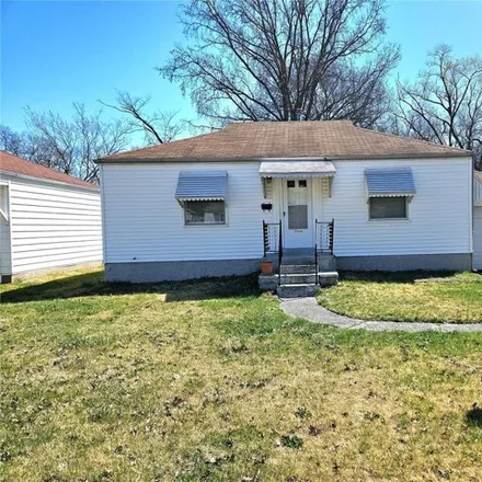 Buy this 2 bed house on 5566 Sunbury Ave in Saint Louis, Missouri