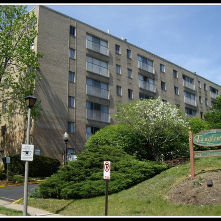 Rent this 1 bed apartment on 4241 Columbia Pike in Arlington, VA 22204