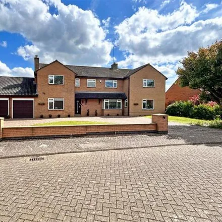 Buy this 6 bed house on White Gates in West Northamptonshire, NN4 9XA