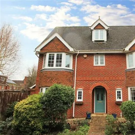 Buy this 6 bed house on Kingsley Square in Fleet, GU51 1AT