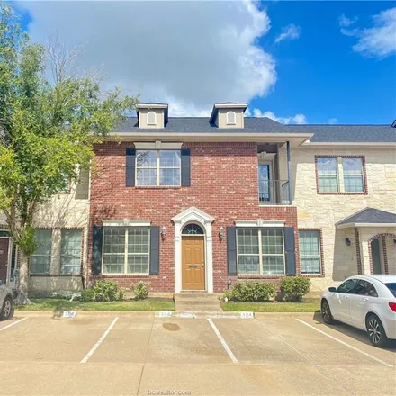 Buy this 4 bed condo on Gateway Shopping Center in Forest Drive, College Station