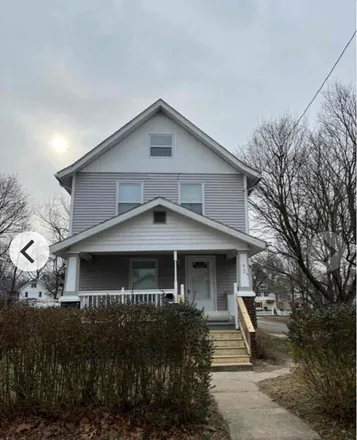 Rent this 4 bed house on 92 W Mildred Ave